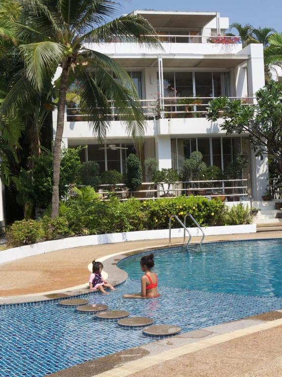 Bazén v ubytování Natural Villas -Front Samet Beach house with Pool nebo v jeho okolí