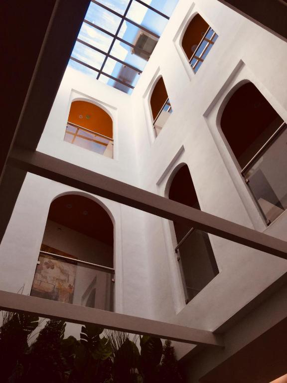 Basic Hotel Sevilla Catedral - Resim 38