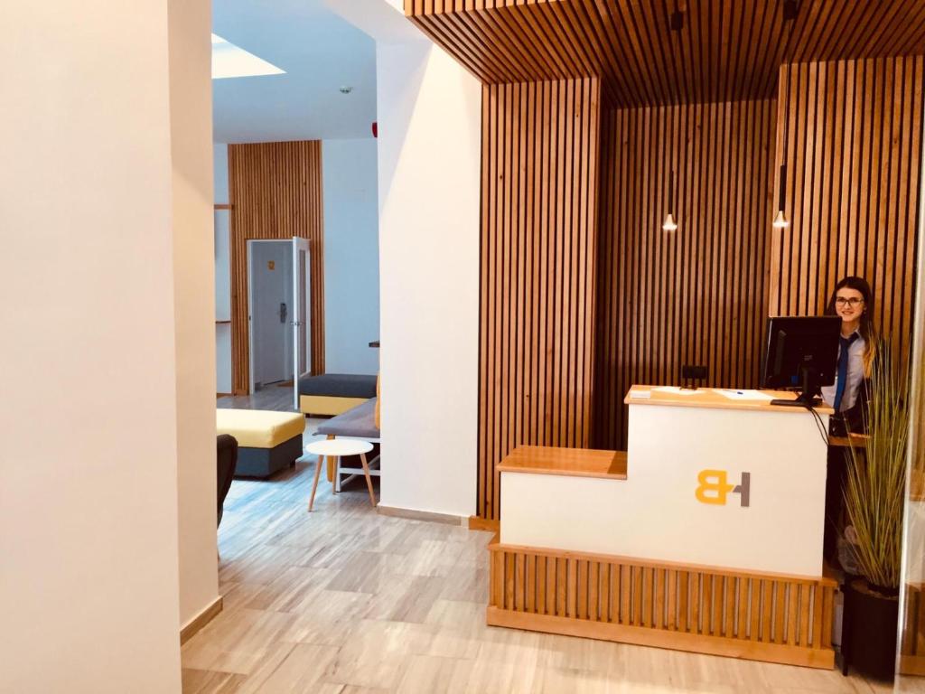 Basic Hotel Sevilla Catedral - Resim 40