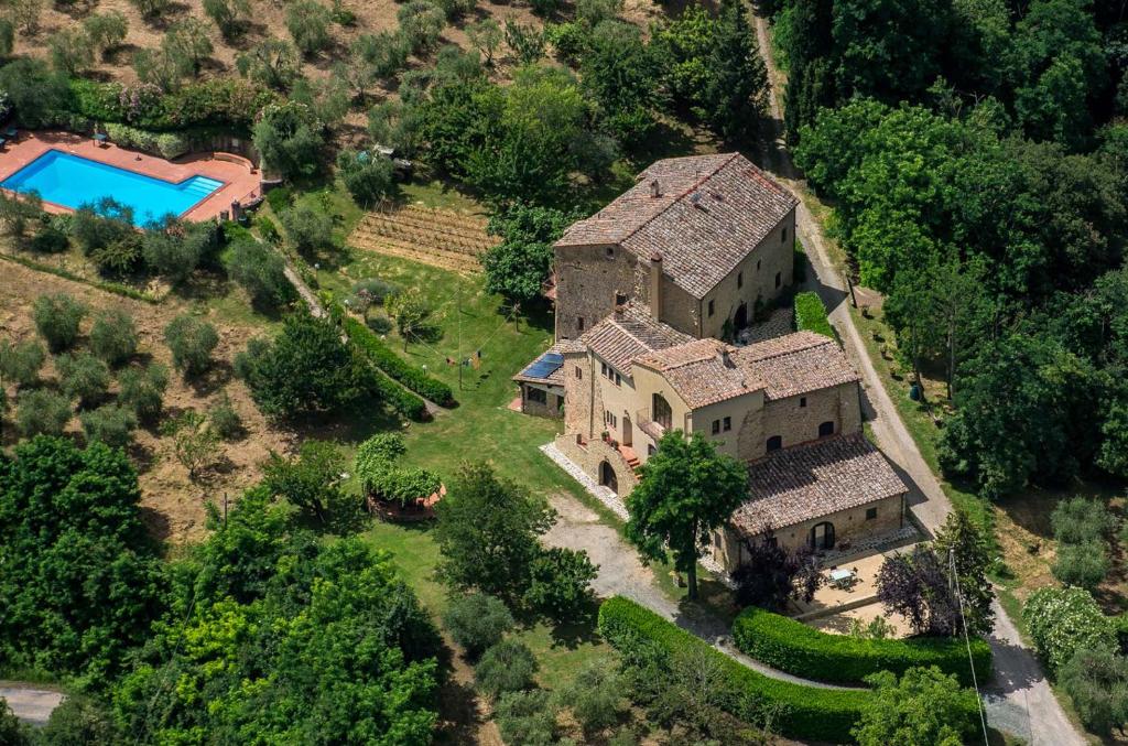 Basen w obiekcie Agriturismo Podere Cortilla lub w pobliżu