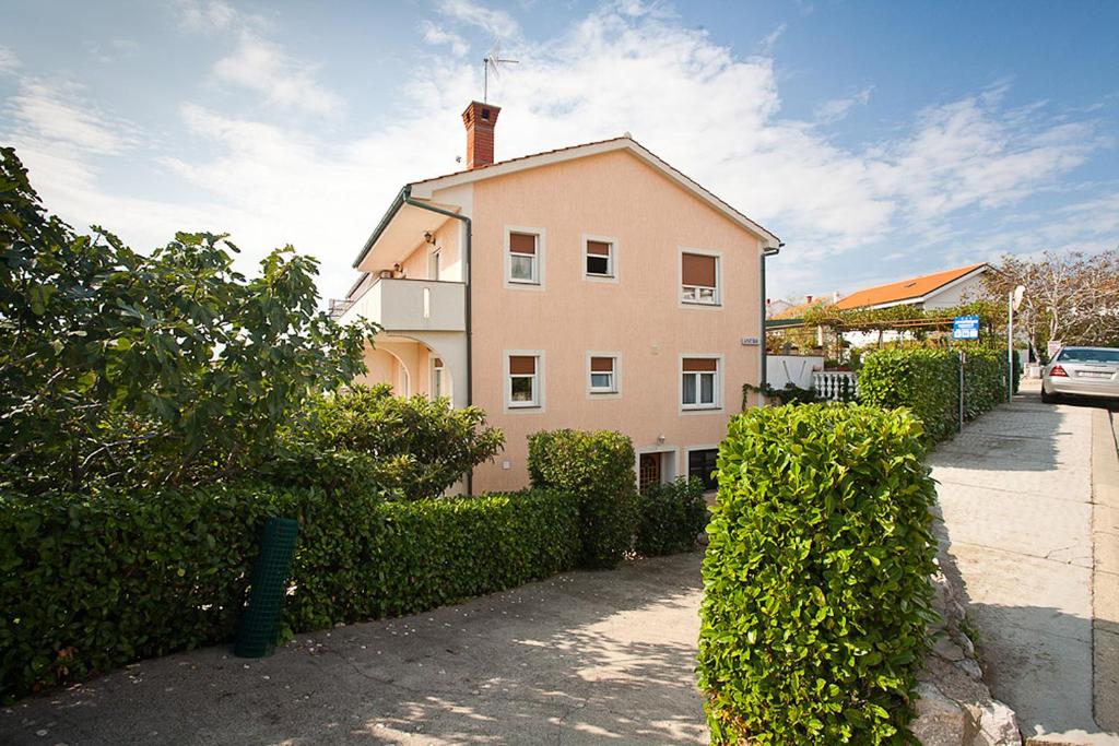 Budova, kde se apartmán nachází
