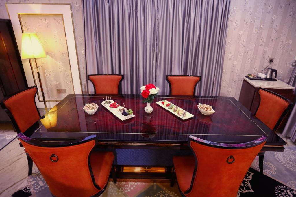 Qasr AlDur Hotel - Junior Suite