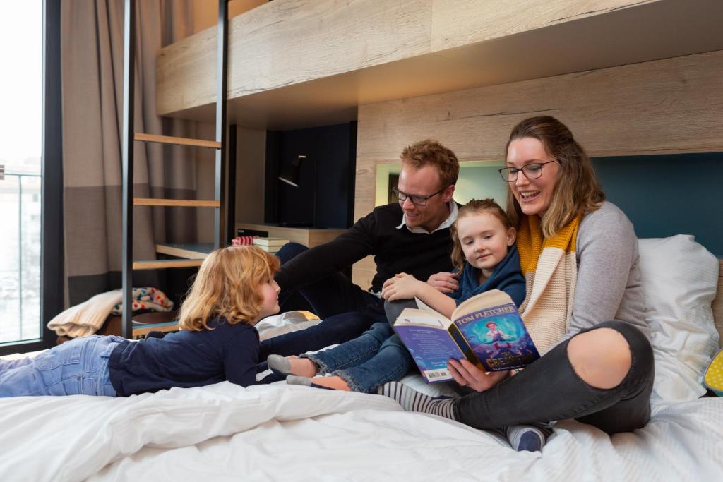 Schulz Hotel Berlin Wall at the East Side Gallery - Resim 24