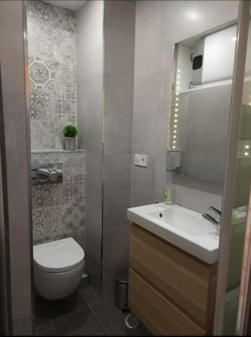 Kúpeľňa v ubytovaní RANDMAR APARTMENT COSTA DEL SOL