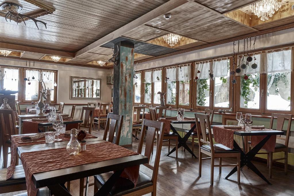 Restaurace v ubytování Hotel Marmotte