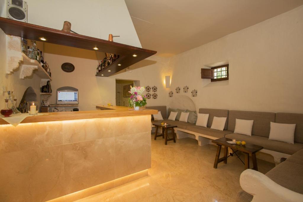 Posezení v ubytování L’Hermitage Hotel & Spa