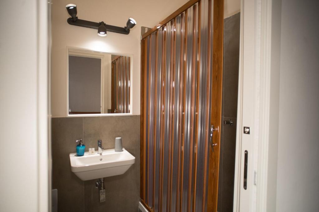 Koupelna v ubytování B&B Kolymbetra