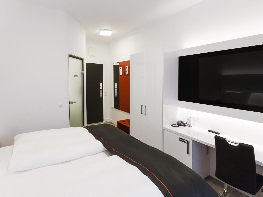 DORMERO Hotel Hannover-Langenhagen Airport - Resim 17
