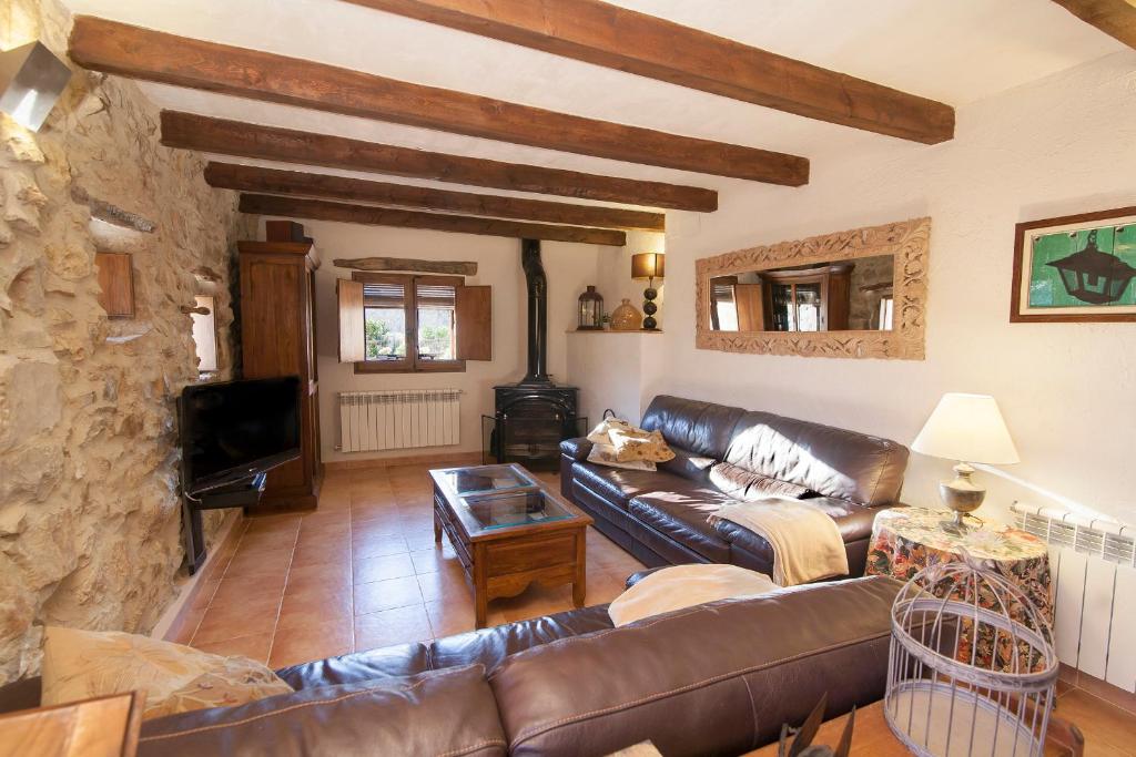 A seating area at La Covarxella