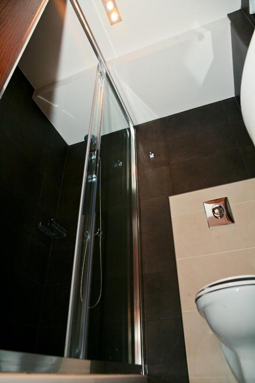 Golden Lakes Rooms - 19