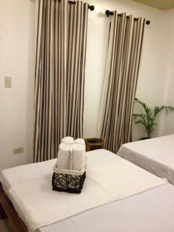 Damara Beachfront Resort - Quadruple Room With Private Bathroom