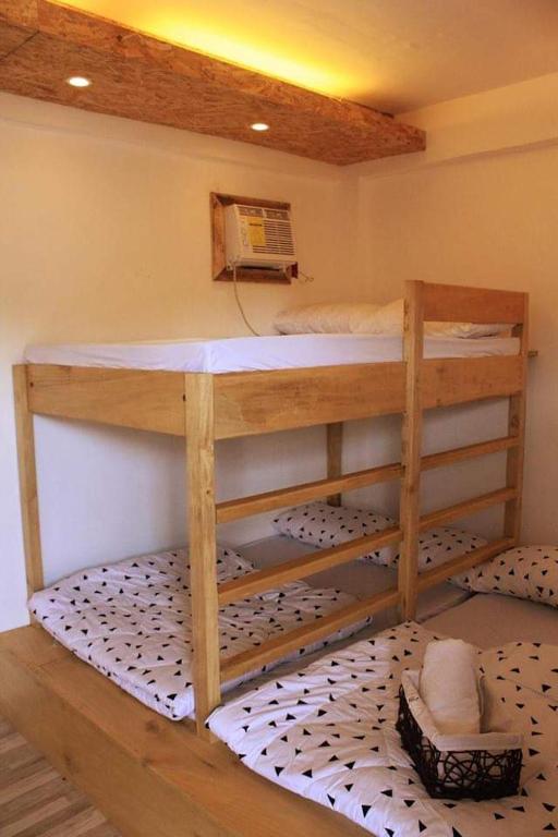 Damara Beachfront Resort - Triple Room With Private Bathroom