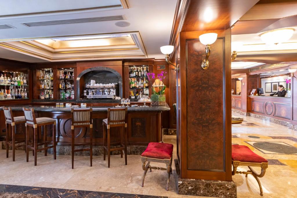 River Chateau Hotel - Resim 28