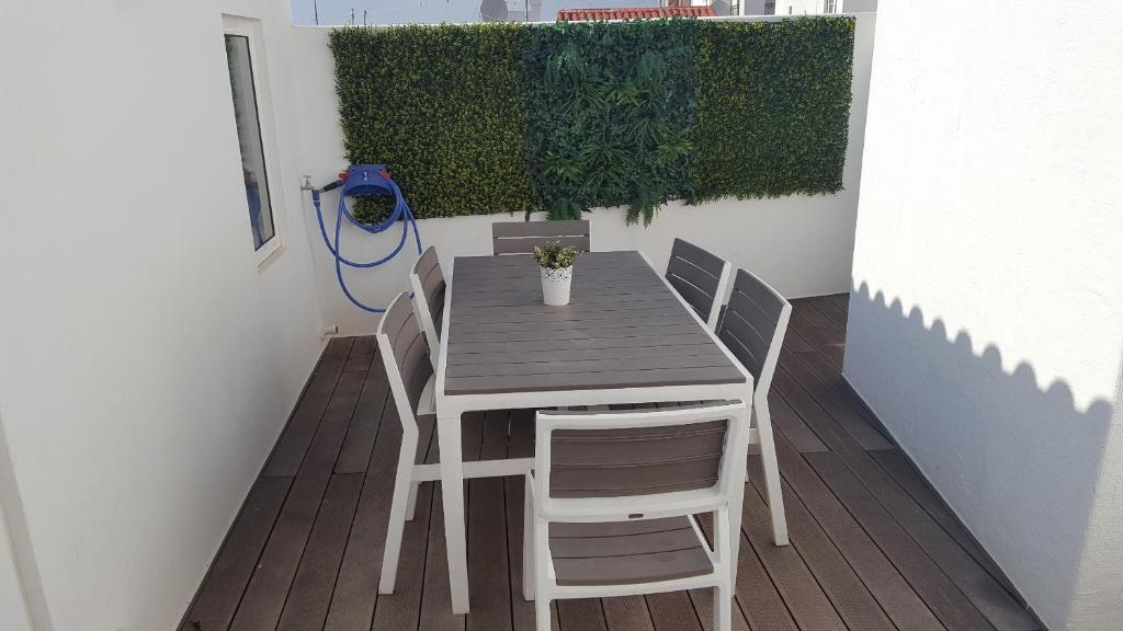 HENRI'S APARTMENTS - City Centre - 7