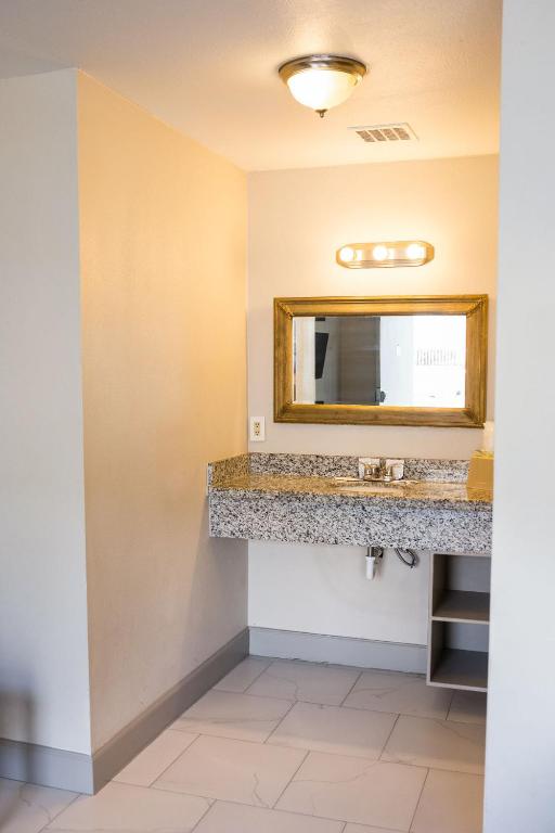 Harmony Inn and Suites - Estudio Con Cama Grande