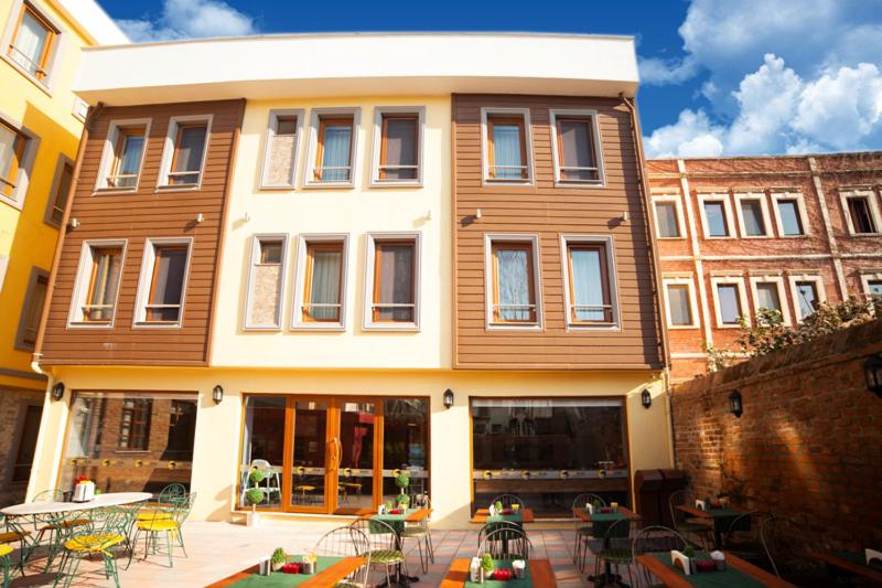 Budova, kde se hotel nachází