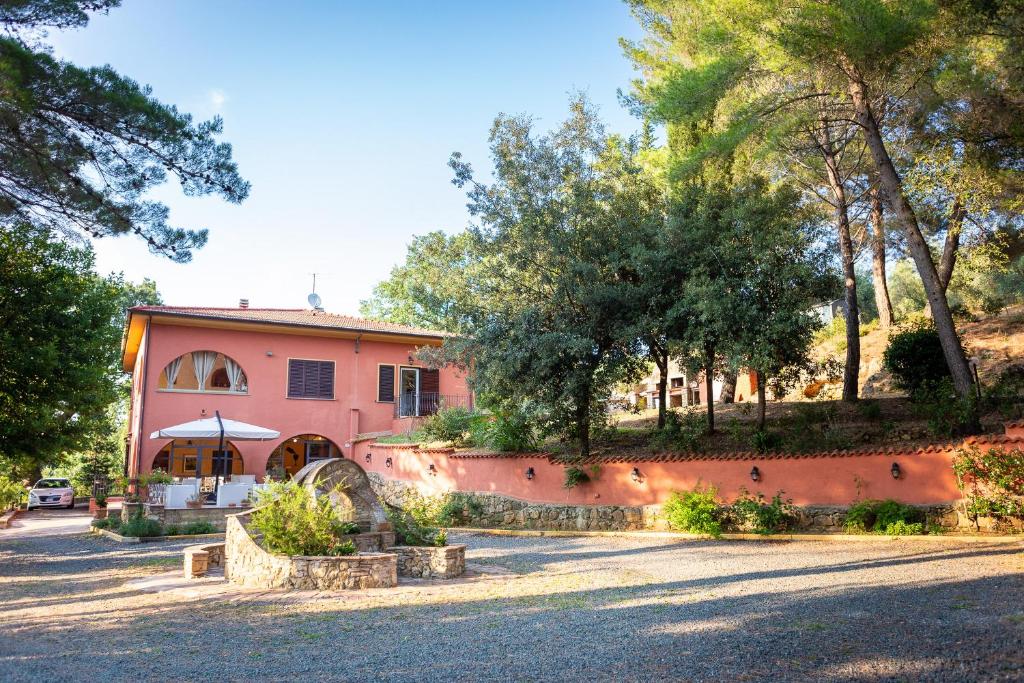 Foto da galeria de Podere San Filippo B&B-Apartment-Pet Friendly-Bike Friendly em Bibbona