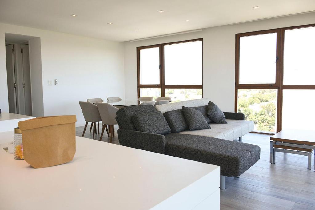 Aizarker - Two-Bedroom Apartment