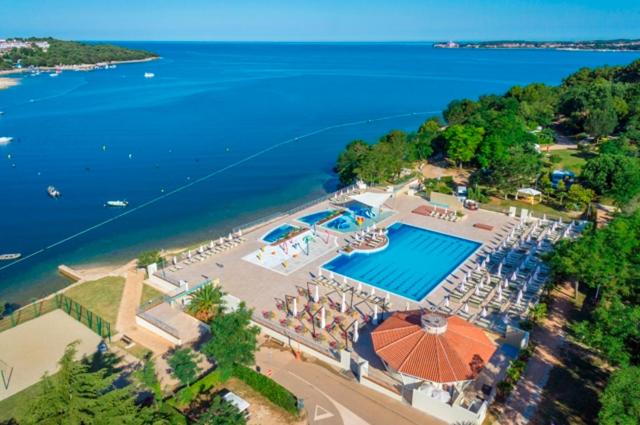 West Coast Mobilhome with XXL Terrace, Poreč – Updated 2022 Prices