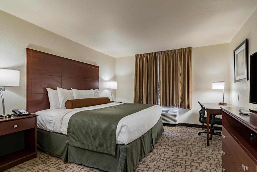 Cobblestone Inn & Suites - Lamoni - Habitación Deluxe Con Cama Extragrande