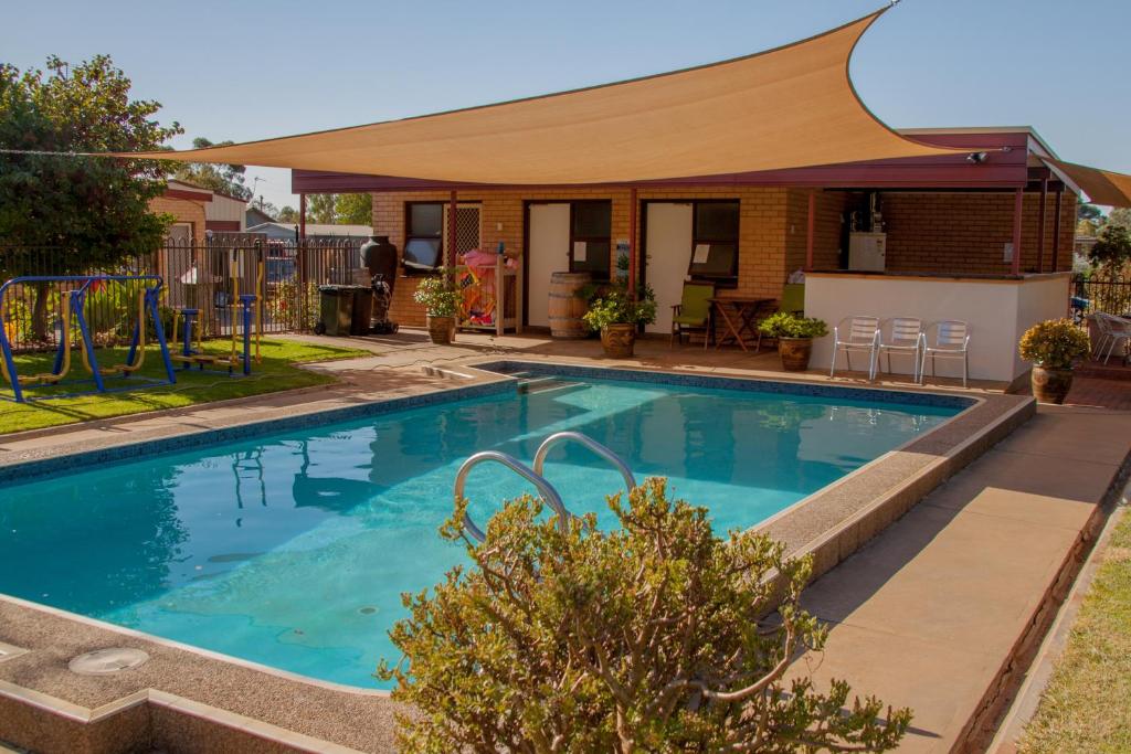 Swimmingpoolen hos eller tæt på Angaston Vineyards Motel