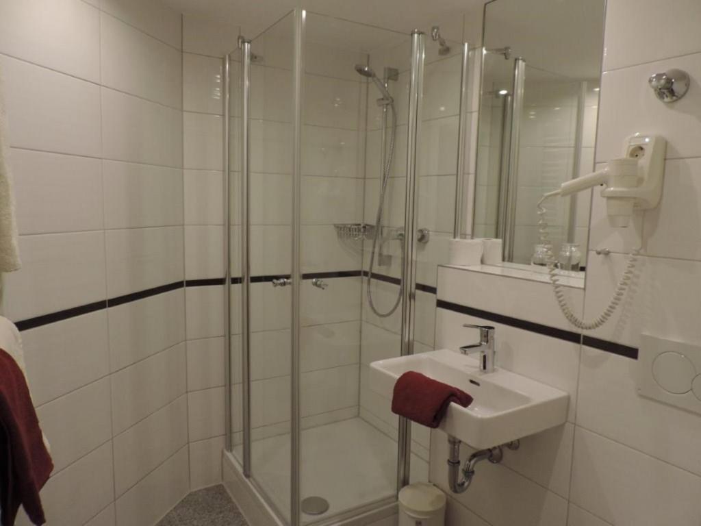 Koupelna v ubytování Hotelgasthof zur Sonne