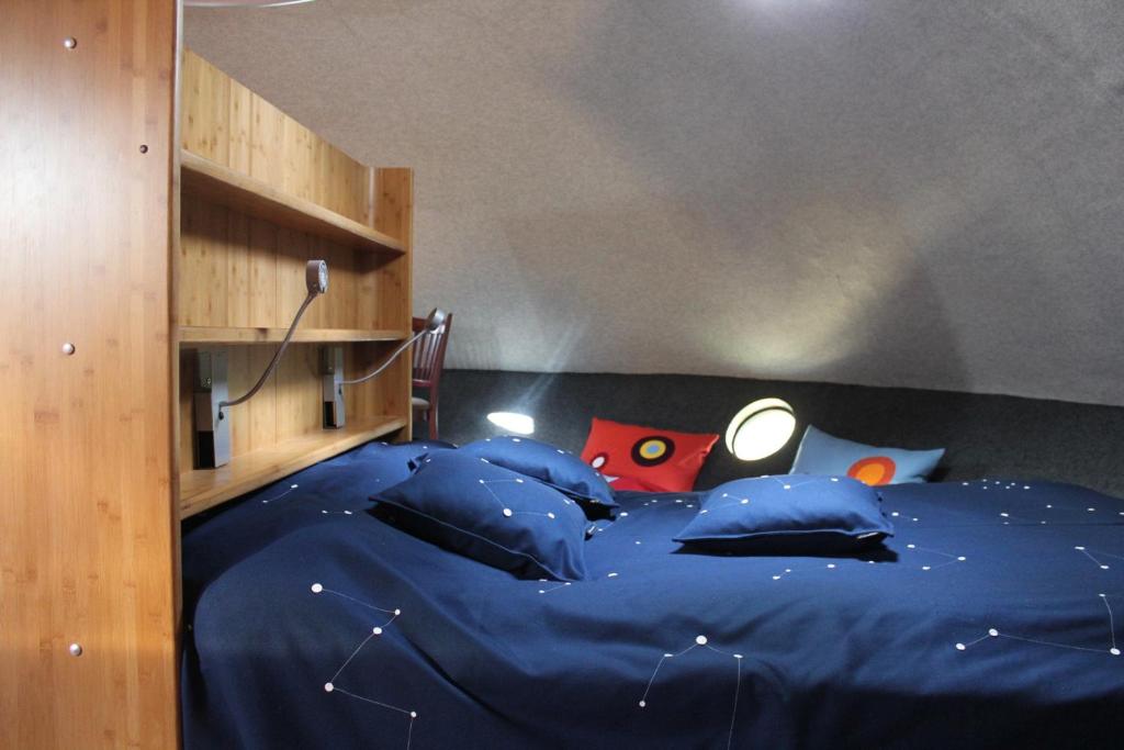 Letto o letti in una camera di Treehotel