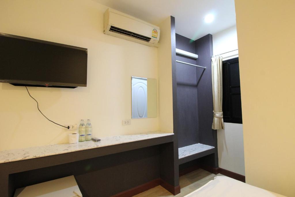 Chaiwat Guesthouse - 1