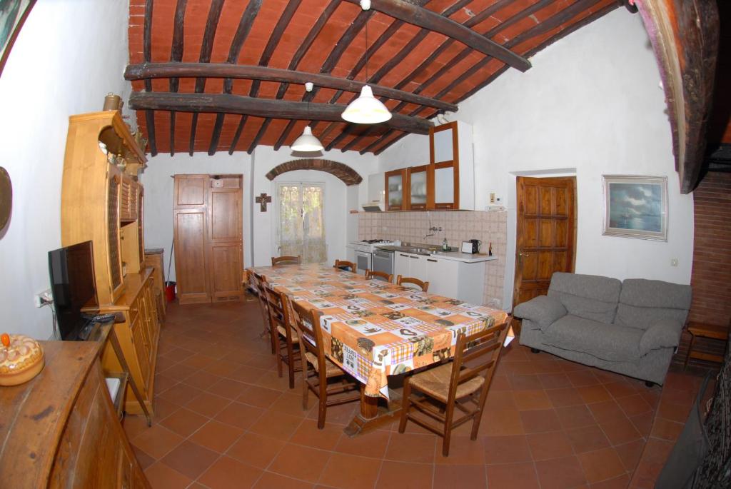 Kuchyň nebo kuchyňský kout v ubytování Agriturismo I Poggi