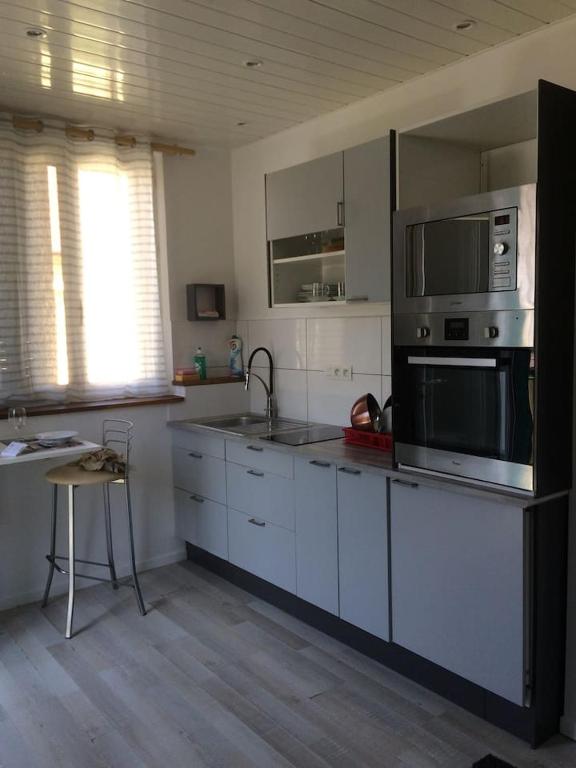 Studio Bassens - Housity