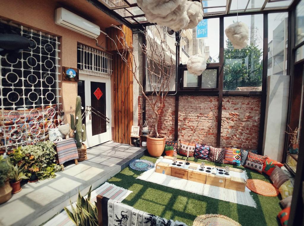 Area soggiorno di GOIN Old House & Bar