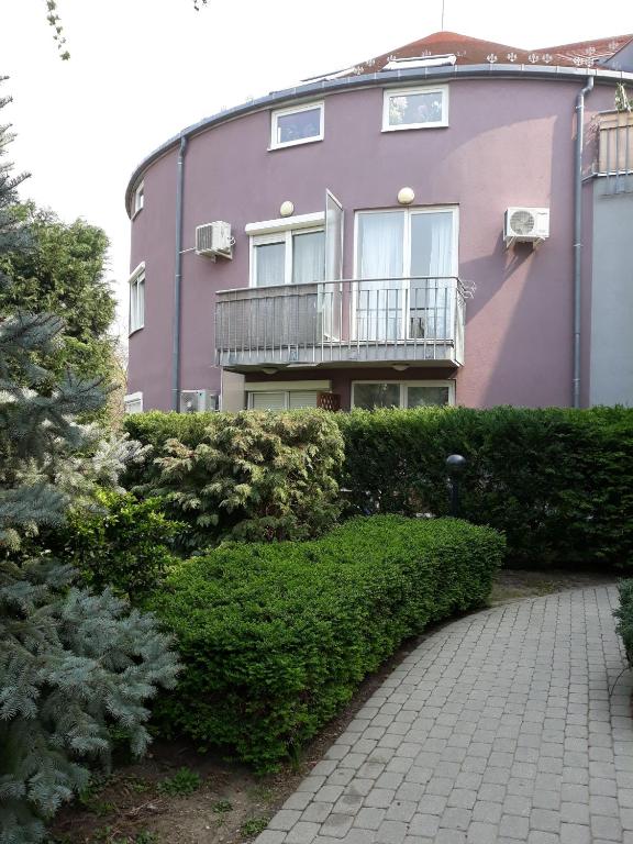 Budova, v ktorej sa apartmán nachádza
