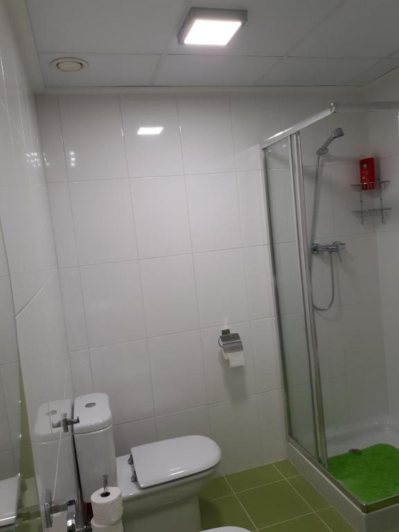 Łazienka w obiekcie Chalet adosado 3 dormitorios