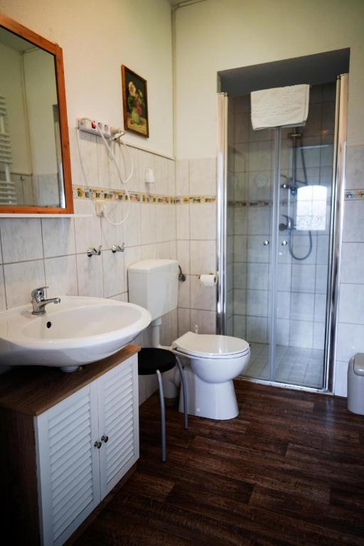 Koupelna v ubytování Lindenhof Habernis