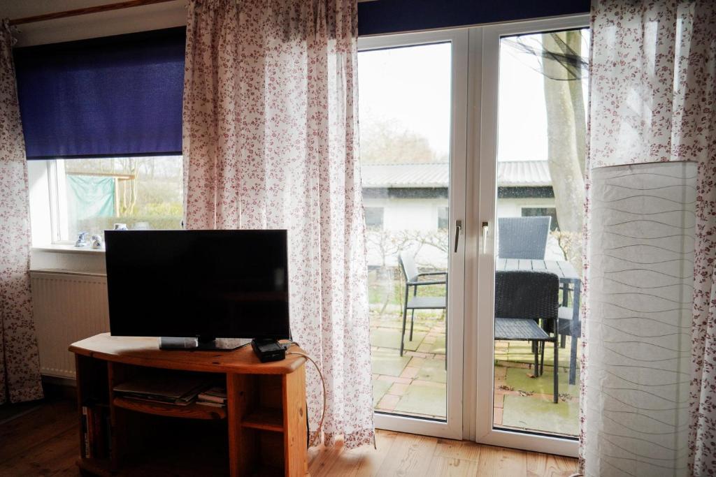 TV a/nebo společenská místnost v ubytování Lindenhof Habernis