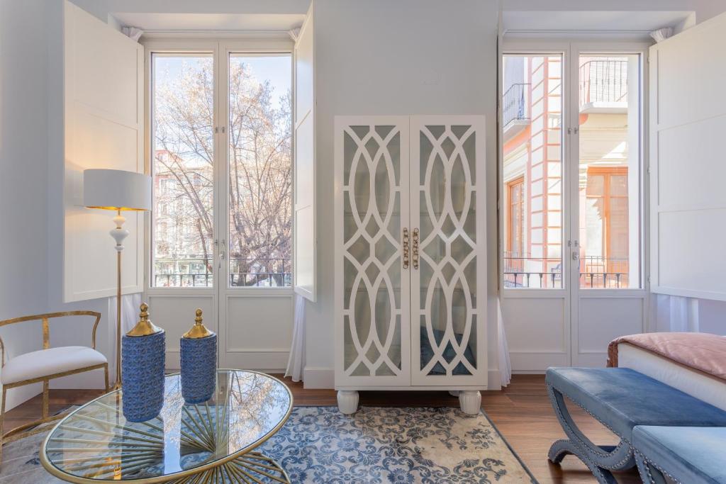 Bib Rambla Luxury Apartments - 13