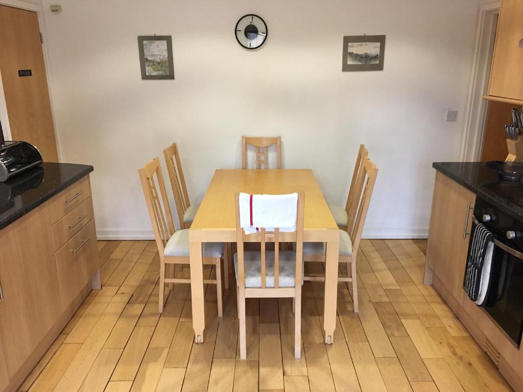 Kuchyň nebo kuchyňský kout v ubytování Bagstone Court Barn