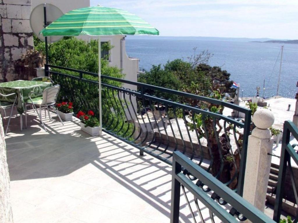Un balcon sau o terasă la villa NIKOLA
