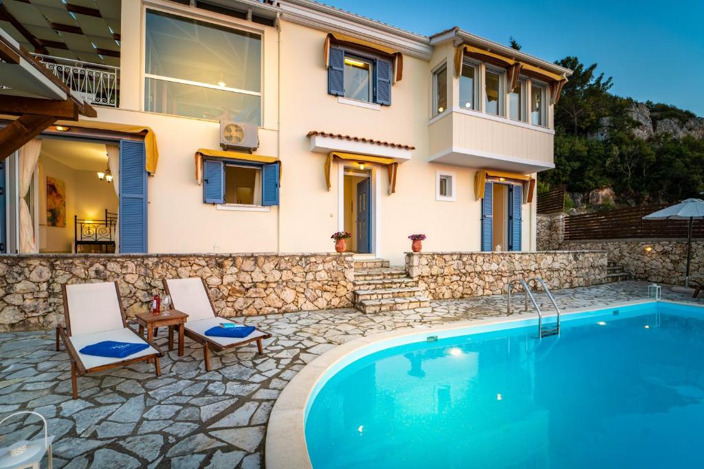 Basen w obiekcie Blue Chill Villa lub w pobliżu