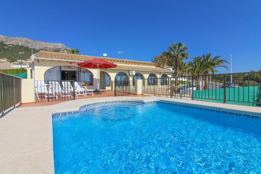 Villa con piscina privada - Las Palomas, Calpe – Updated 2022 ...