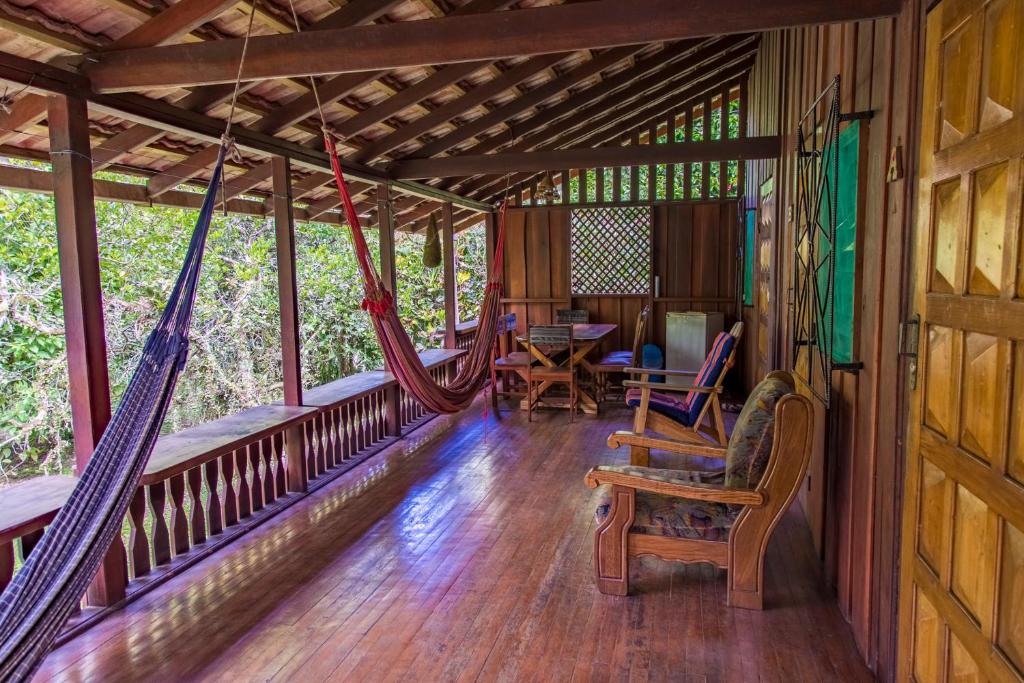 Balkón nebo terasa v ubytování Cabinas Iguana Cahuita