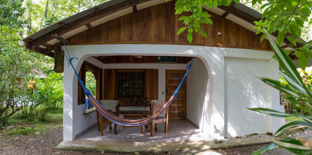 Zahrada ubytování Cabinas Iguana Cahuita