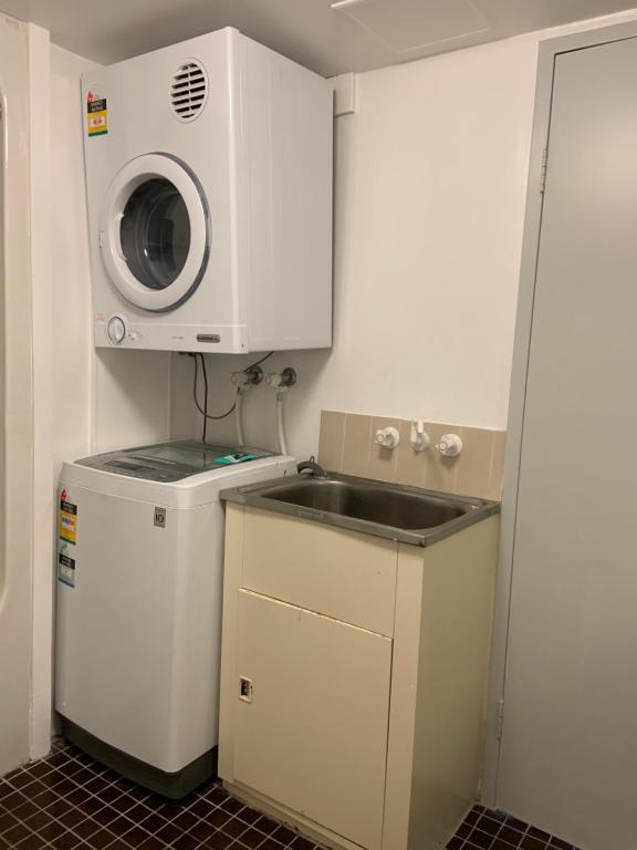 Burleigh Gardens North Hi-Rise Holiday Apartments - Resim 25