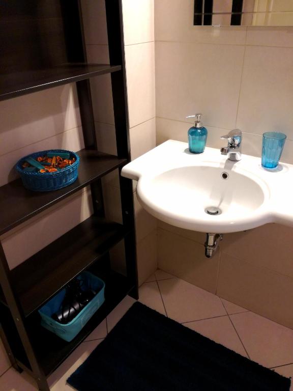 A bathroom at B&B Stelle Di Roma