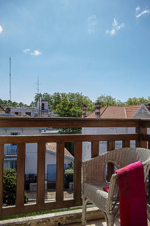 Balkón nebo terasa v ubytování Hôtel Le Dauphin