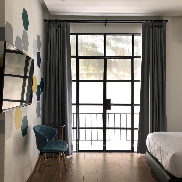 Goodnight Poshtel + Free Netflix - Resim 6