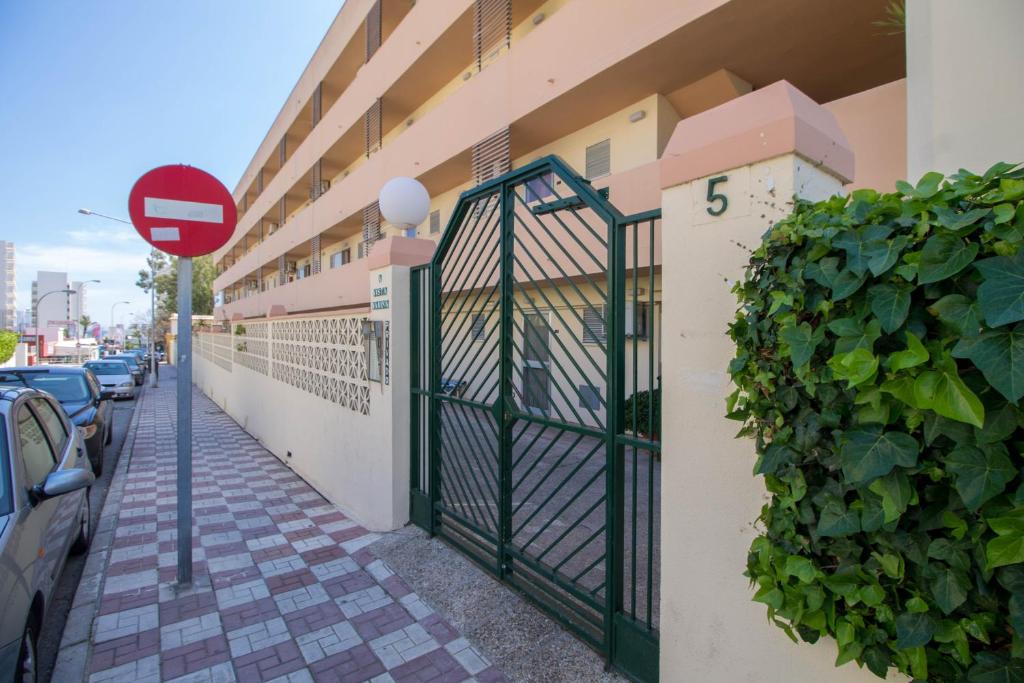 Budova, v ktorej sa apartmán nachádza