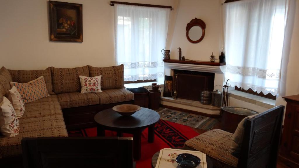 Posezení v ubytování Filia House - Kalavryta