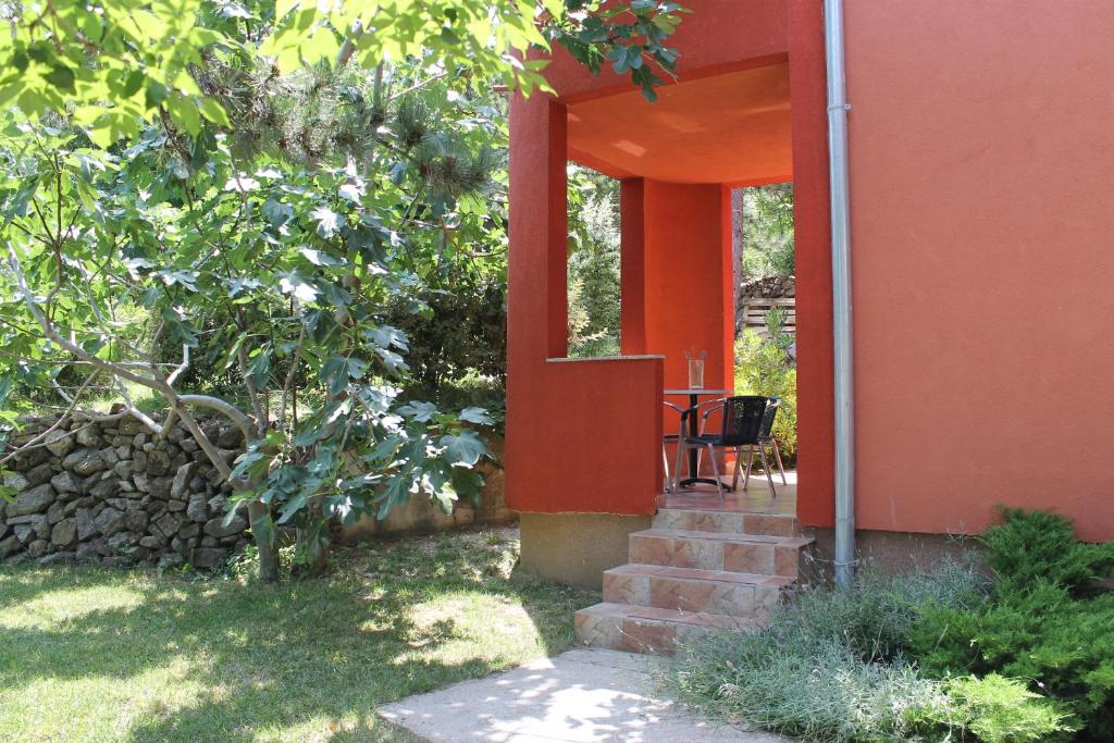Ogród w obiekcie Apartments Isabela