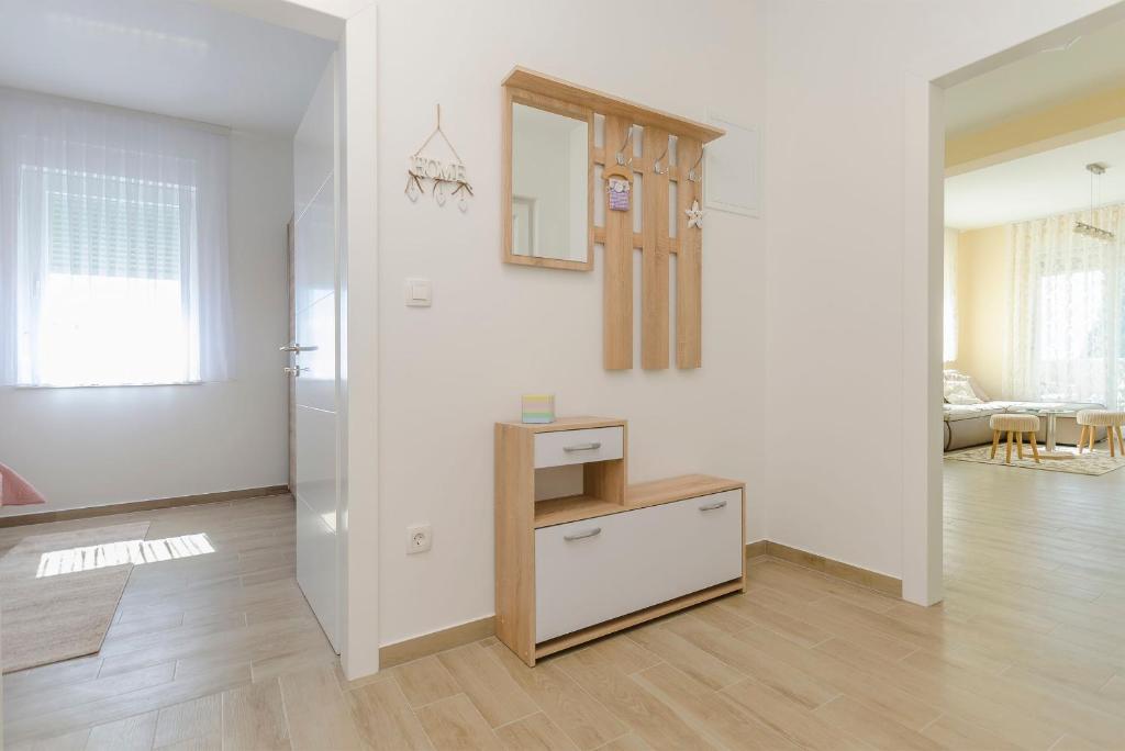 Posteľ alebo postele v izbe v ubytovaní Apartments Luxury and Sea View